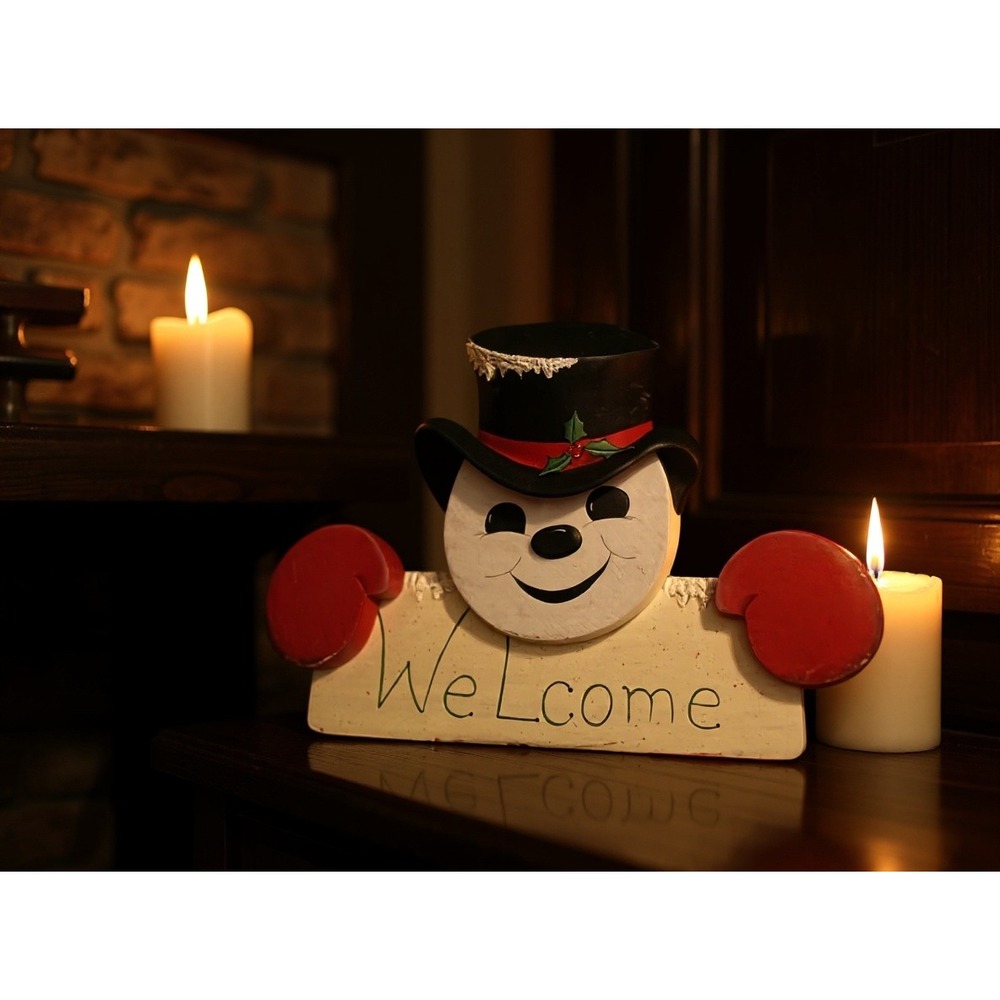 Vintage Wooden Snowman Welcome‎ Sign Festive Holiday Decor Red Mittens Top Hat
